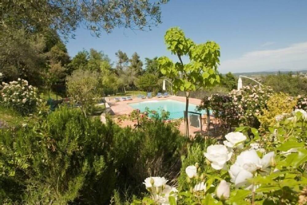 Photo of Outdoor in Porqueres