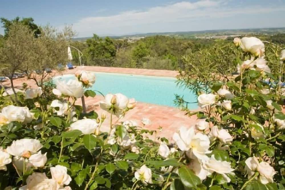 Photo of Outdoor in Porqueres