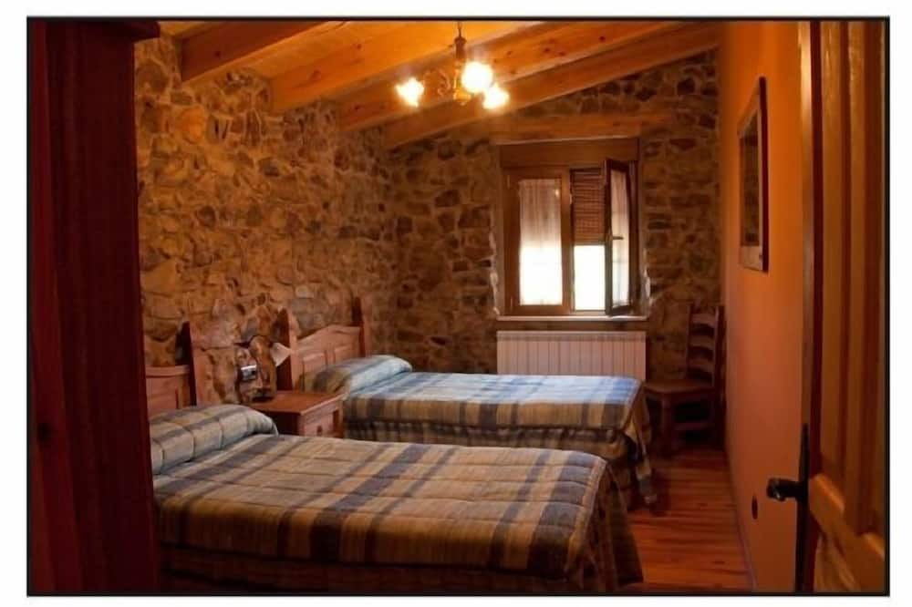 Photo of Bedroom in Brugos de Fenar