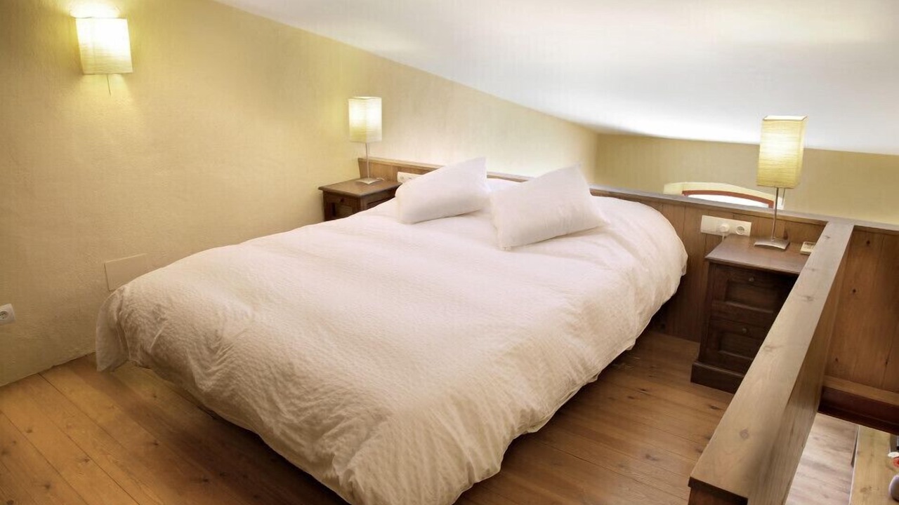 Photo of Bedroom in Roses