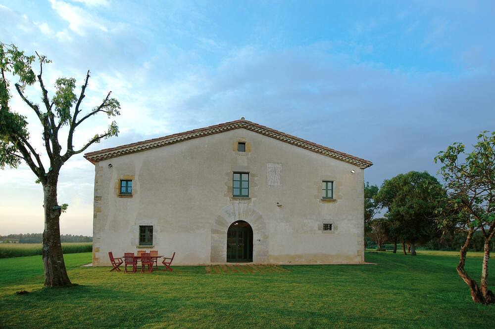 Photo of Outdoor in Cassa de la Selva