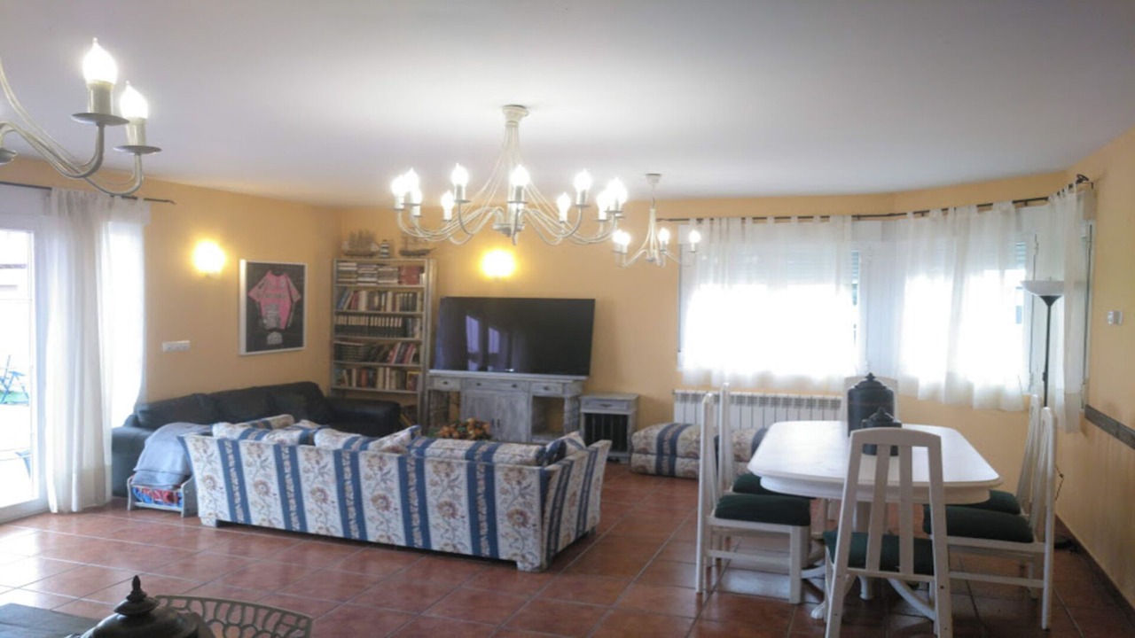 Photo of Livingroom in Nava de la Asuncion