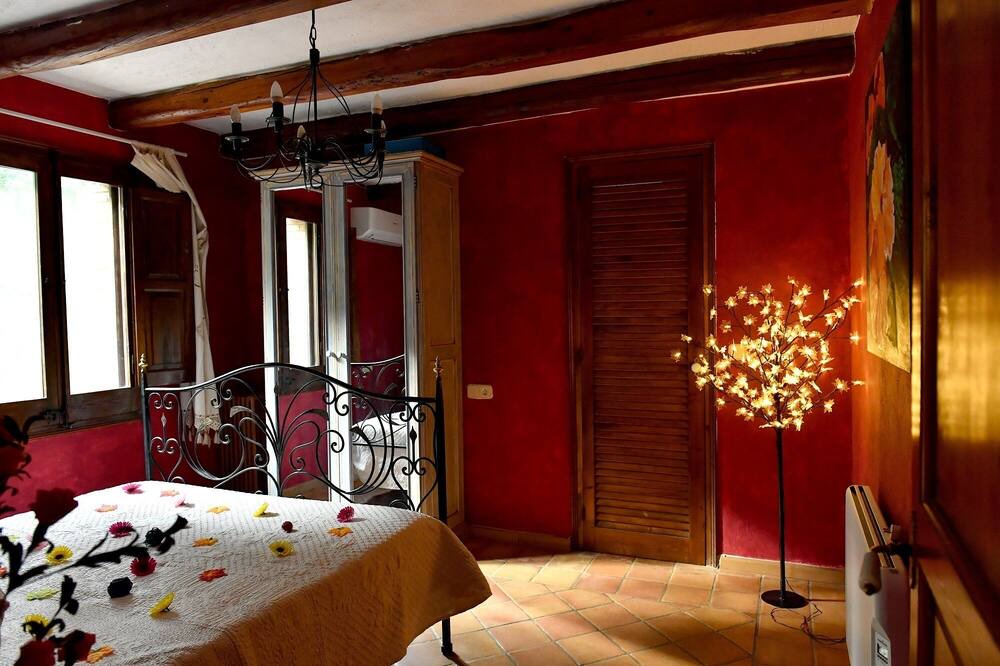 Photo of Bedroom in Forallac