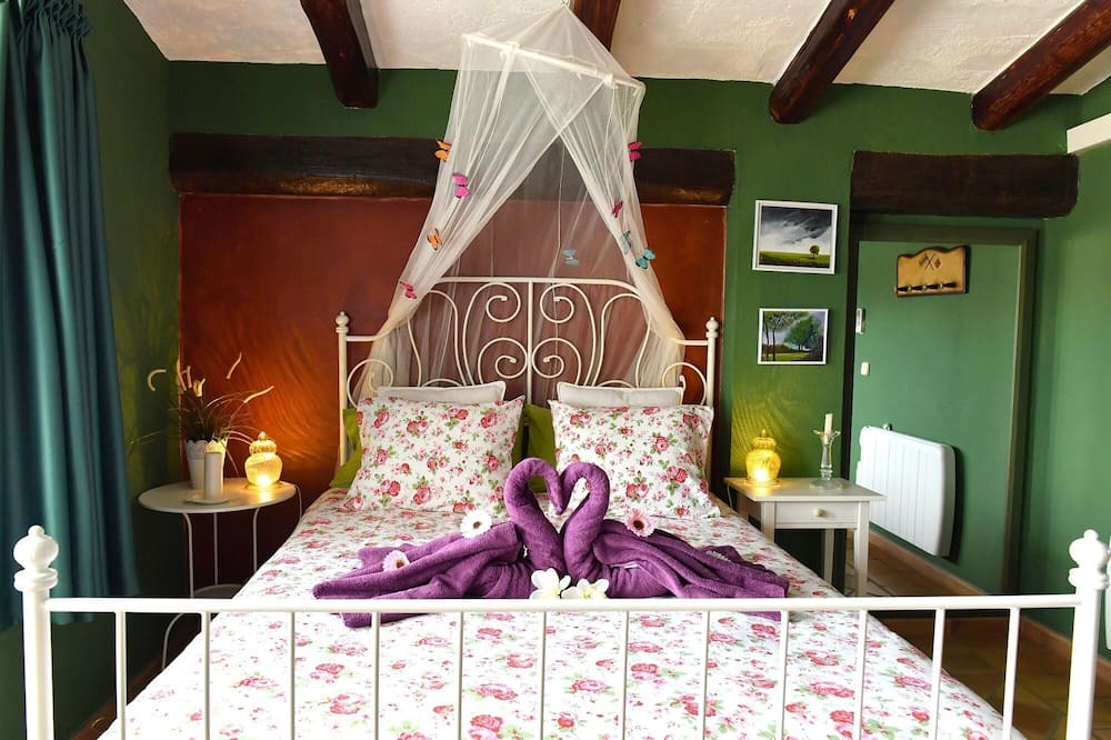 Photo of Bedroom in Forallac