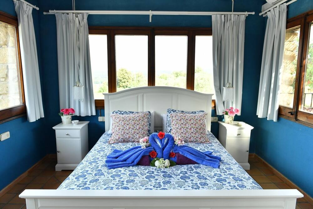 Photo of Bedroom in Forallac