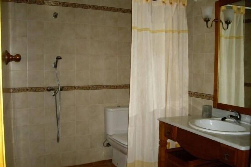 Photo of Bathroom in Quintana del Castillo