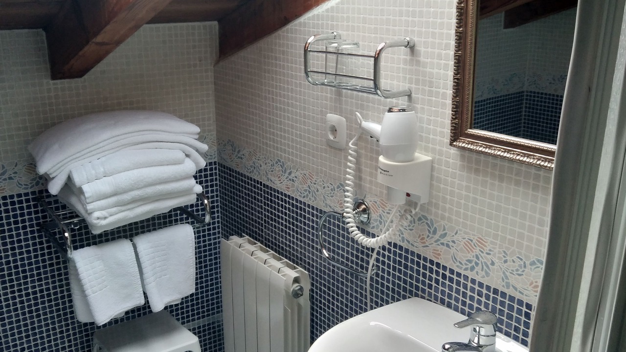Photo of Bathroom in Orbaneja del Castillo