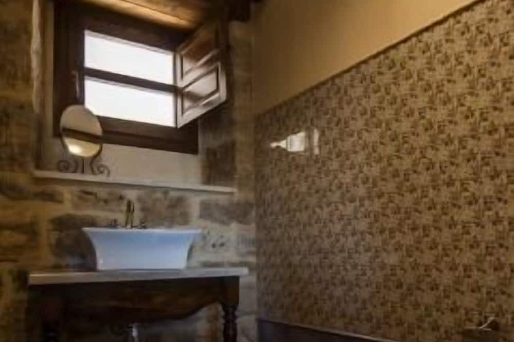Photo of Bathroom in Castrojeriz