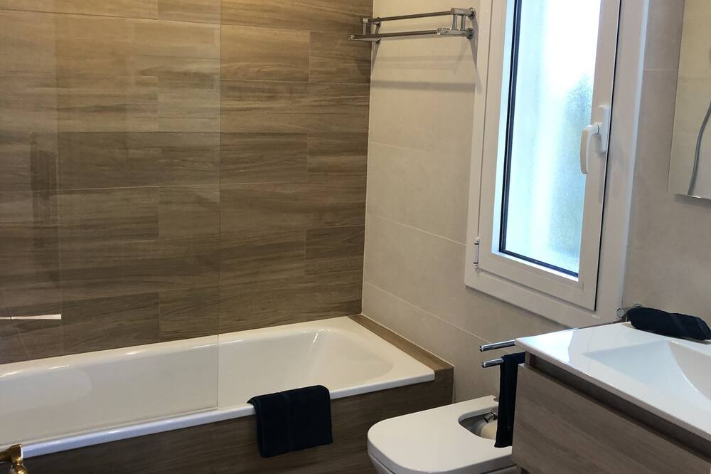 Photo of Bathroom in Tamariu