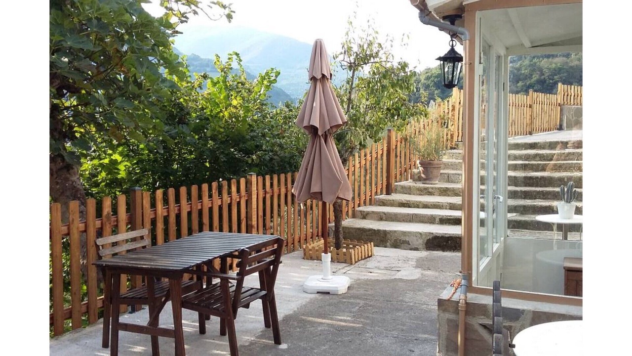 Photo of Outdoor in Lena