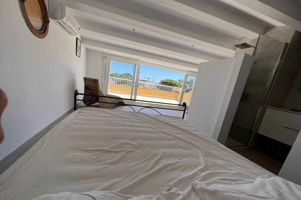 Photo of Bedroom in Tamariu