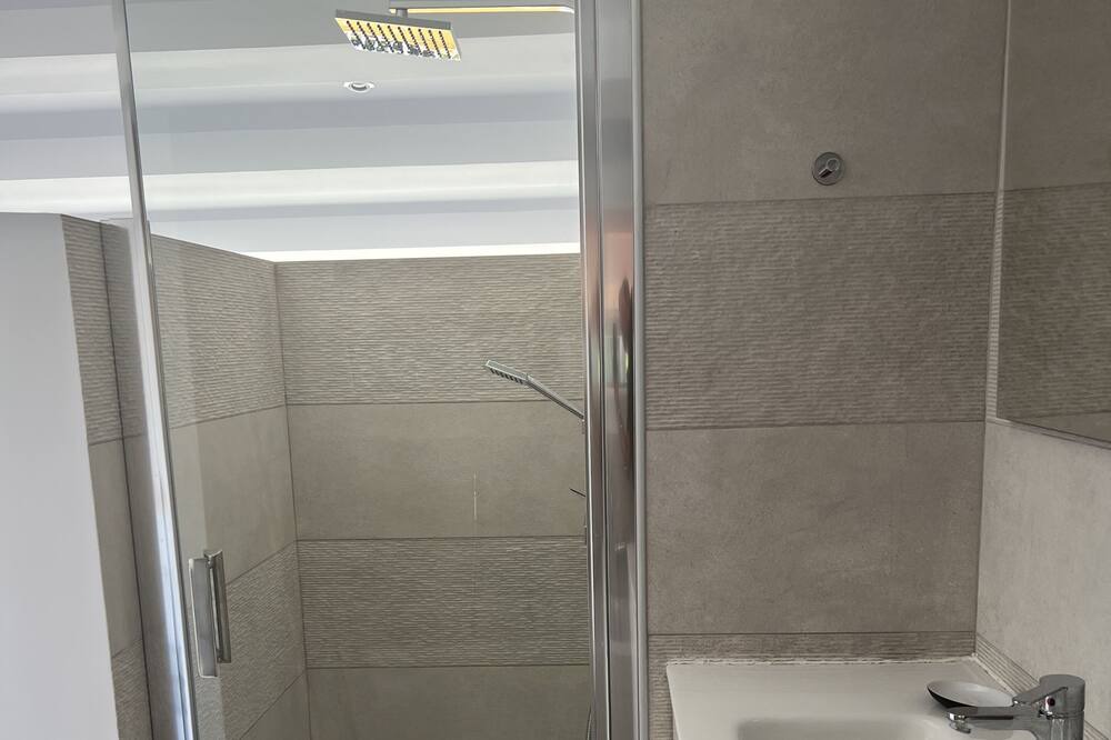 Photo of Bathroom in Tamariu
