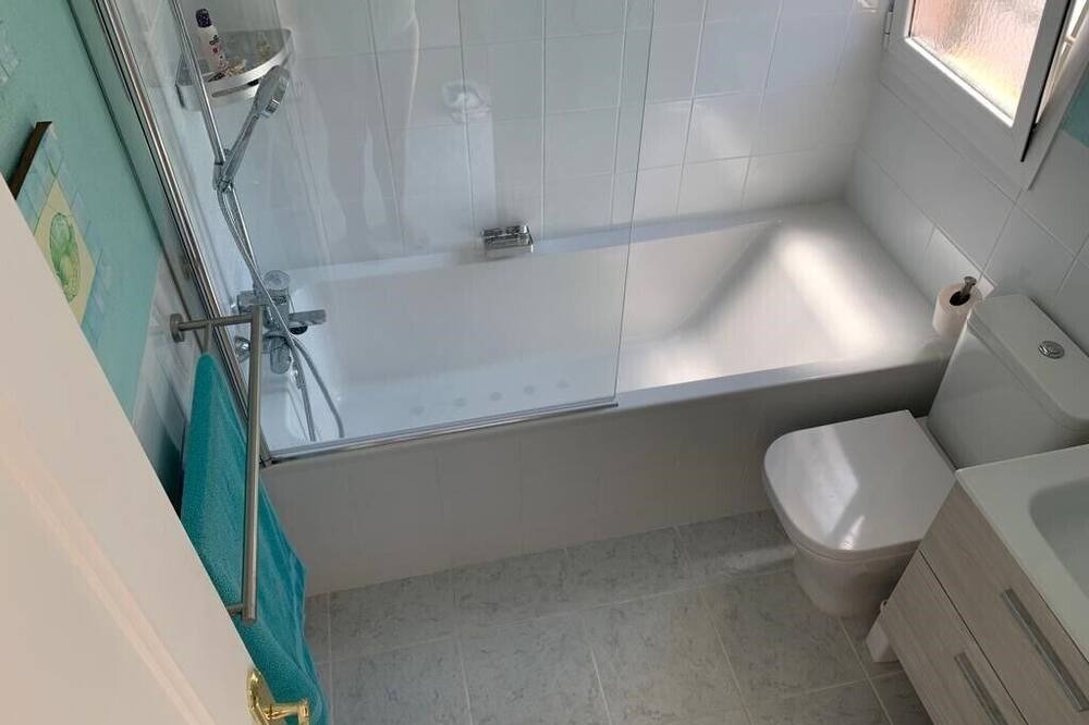 Photo of Bathroom in Port d'Addaia