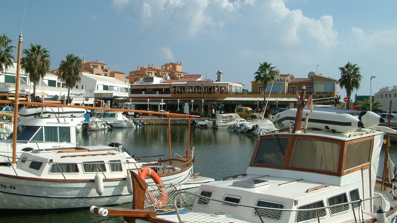Photo of Others in Coves Noves