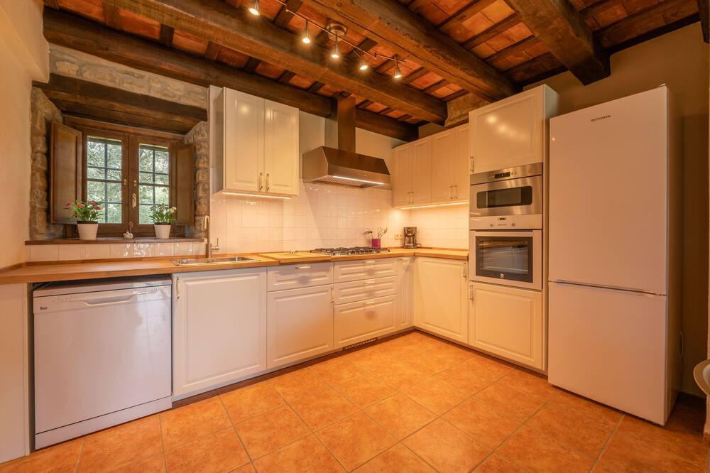 Photo of Kitchen in Camos