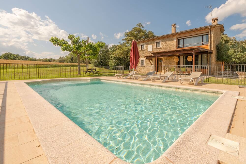 Photo of Outdoor in Camos