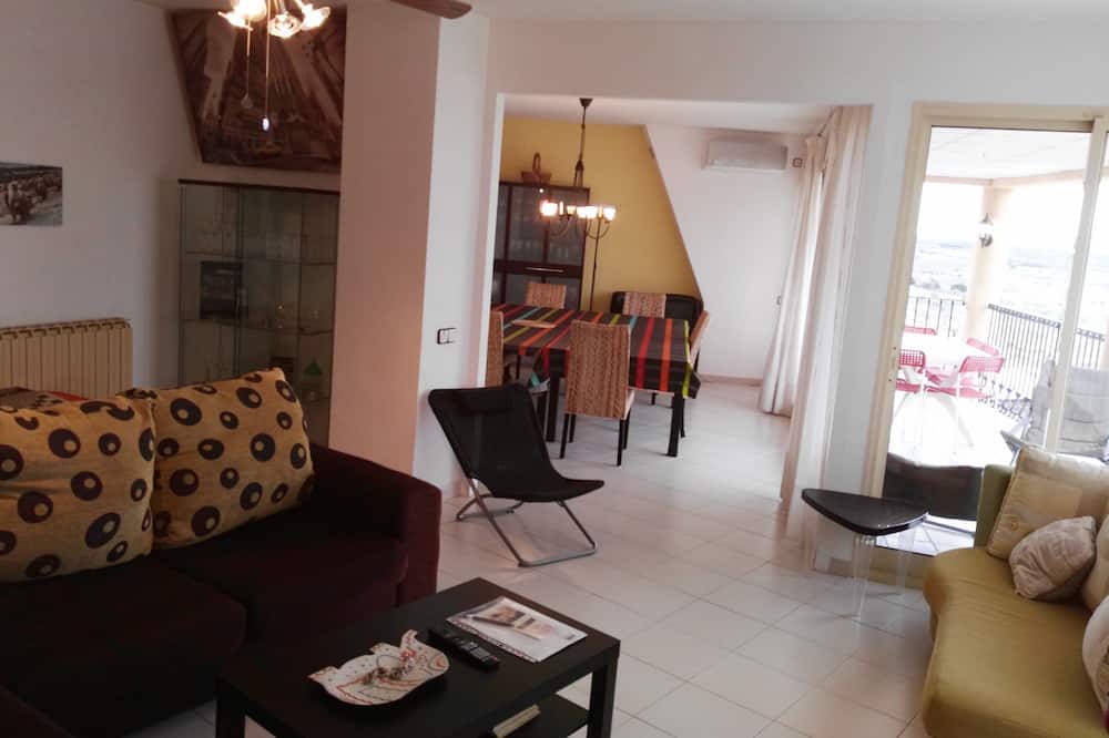 Photo of Livingroom in Salas Altas
