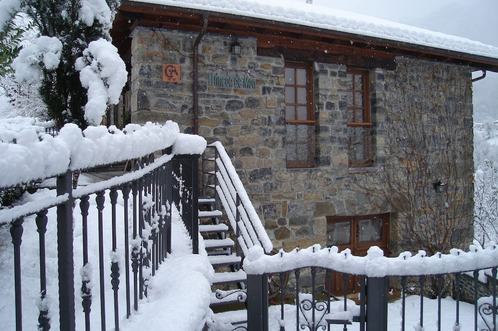 Photo of Outdoor in Ponga