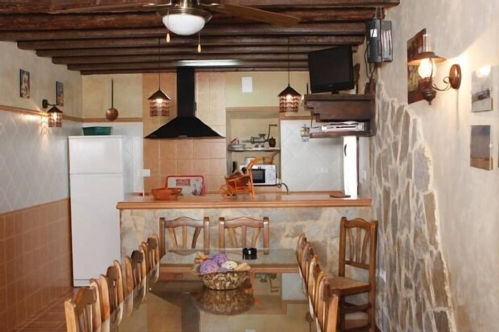 Photo of Kitchen in Villanueva de la Jara