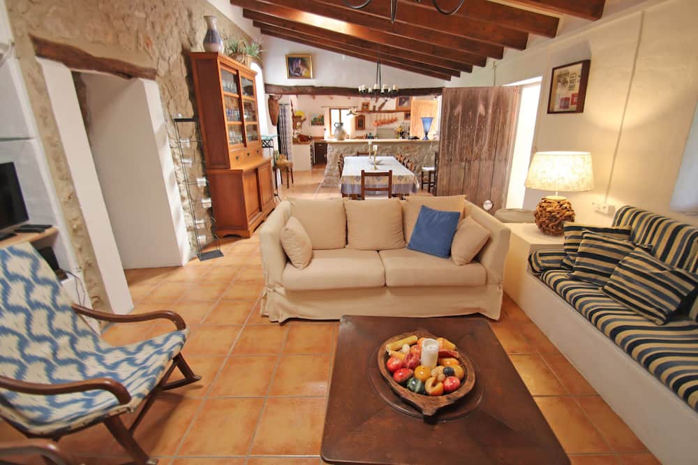 Photo of Livingroom in Biniaraix