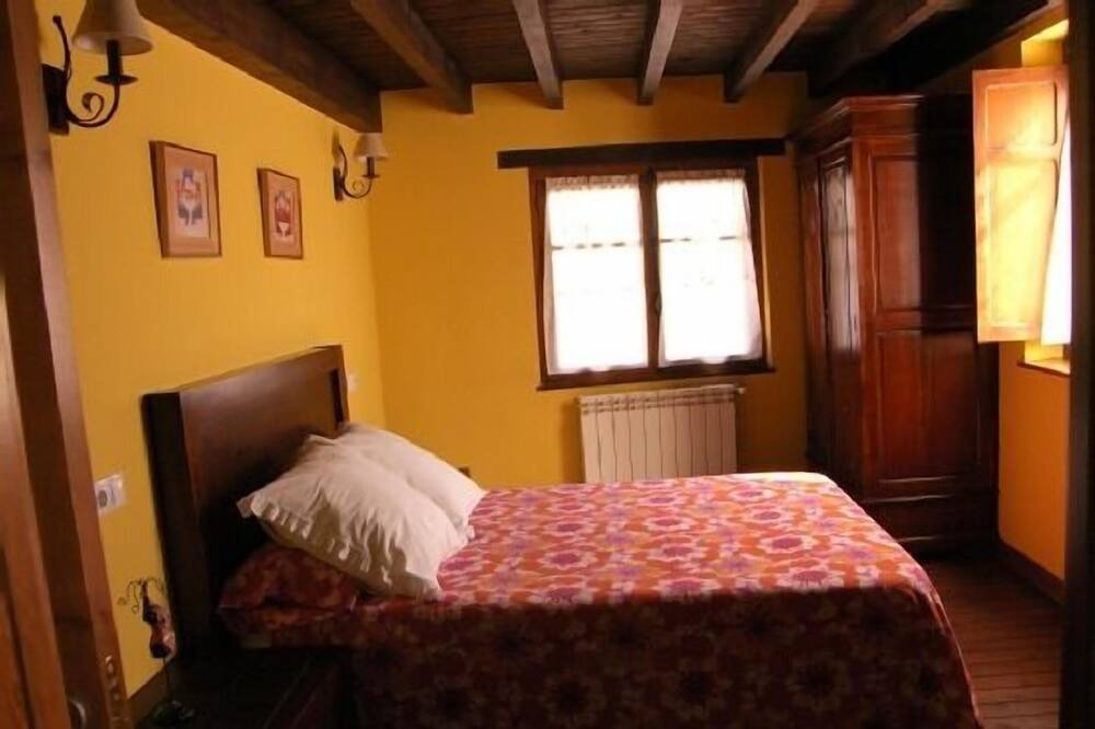 Photo of Bedroom in Mestas de Con