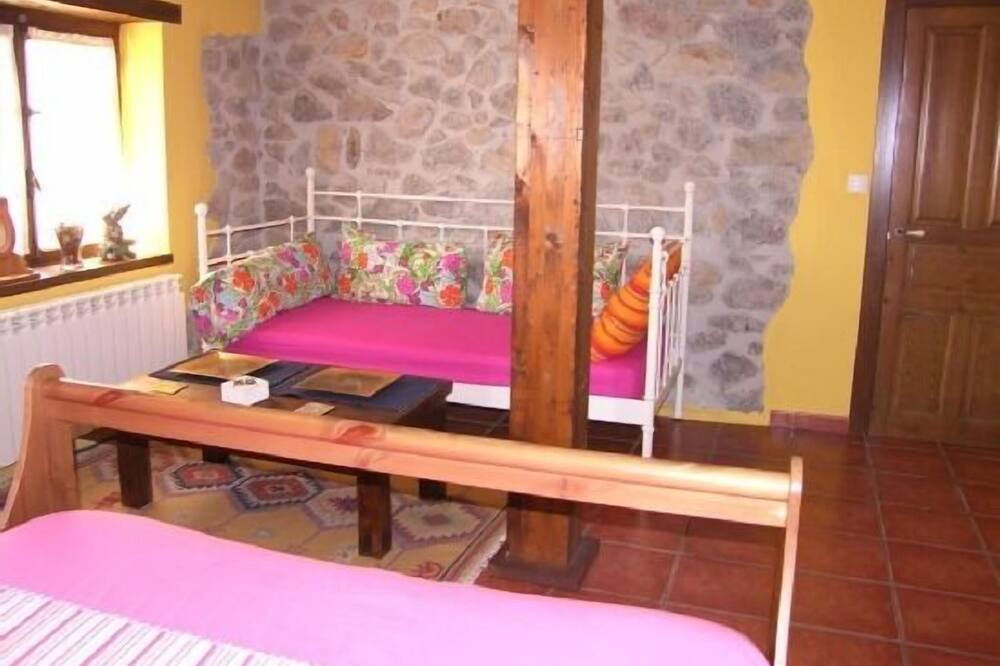Photo of Bedroom in Mestas de Con