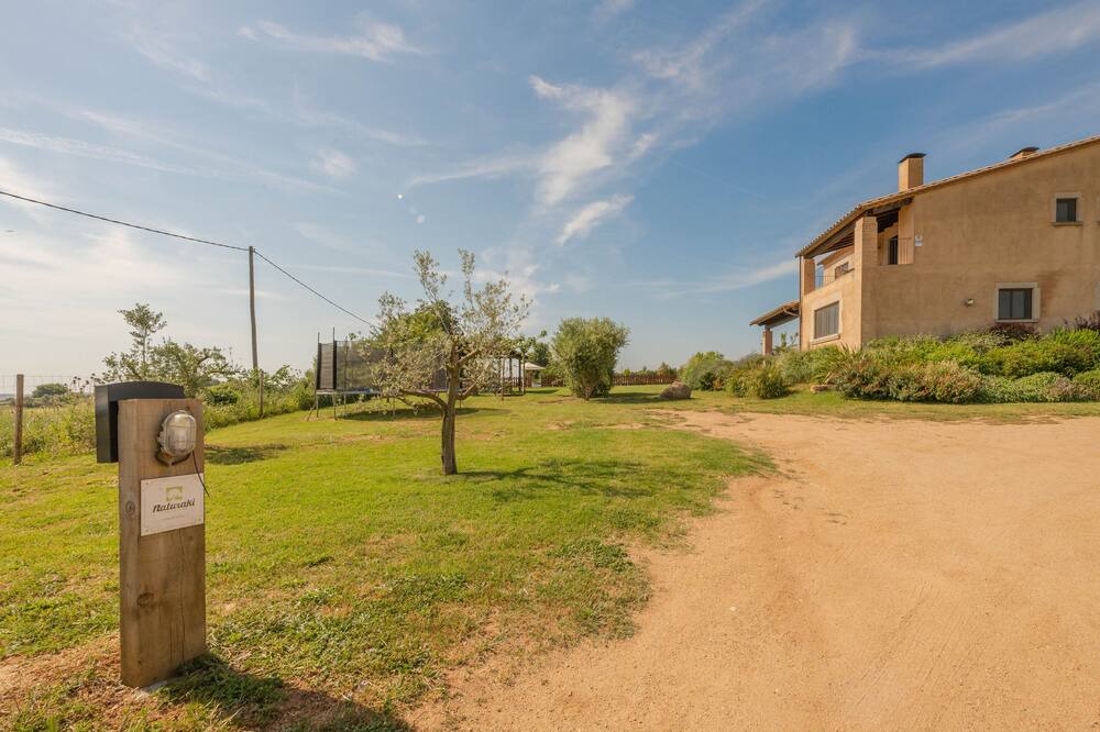 Photo of Outdoor in Verges