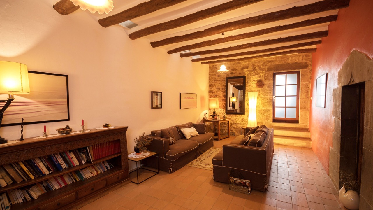 Photo of Livingroom in Llampaies