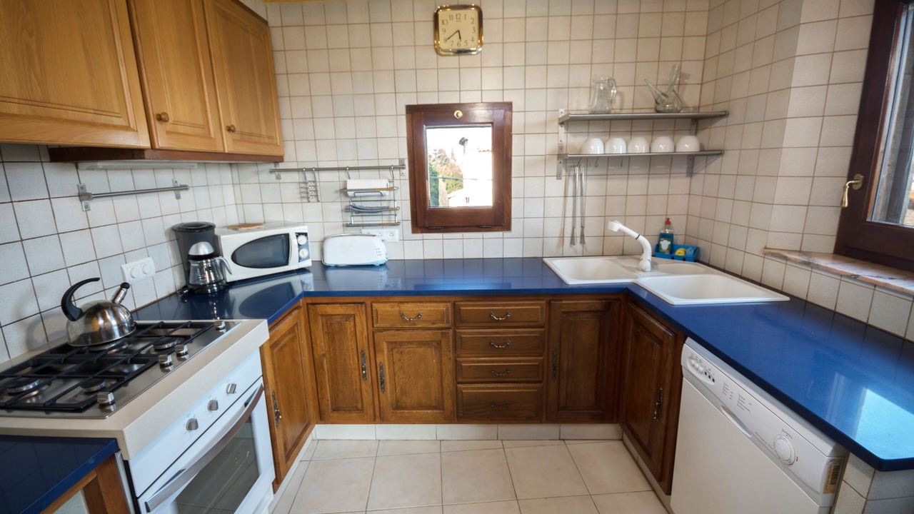 Photo of Kitchen in Llampaies