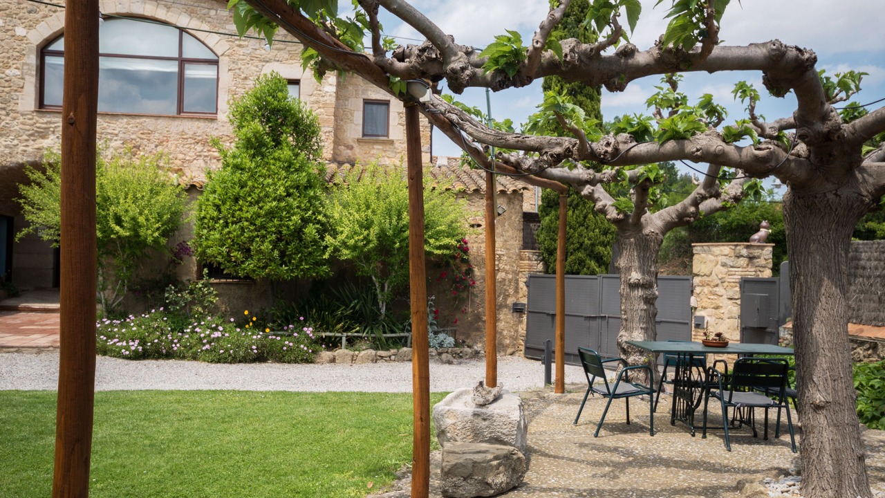 Photo of Outdoor in Llampaies