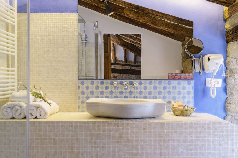 Photo of Bathroom in Gallipienzo