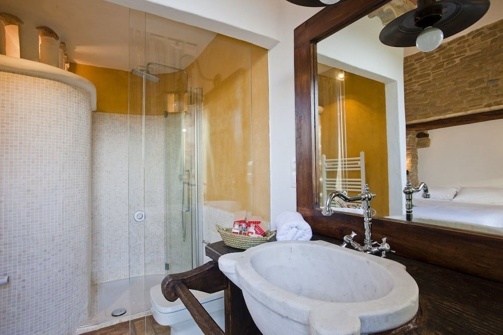 Photo of Bathroom in Gallipienzo