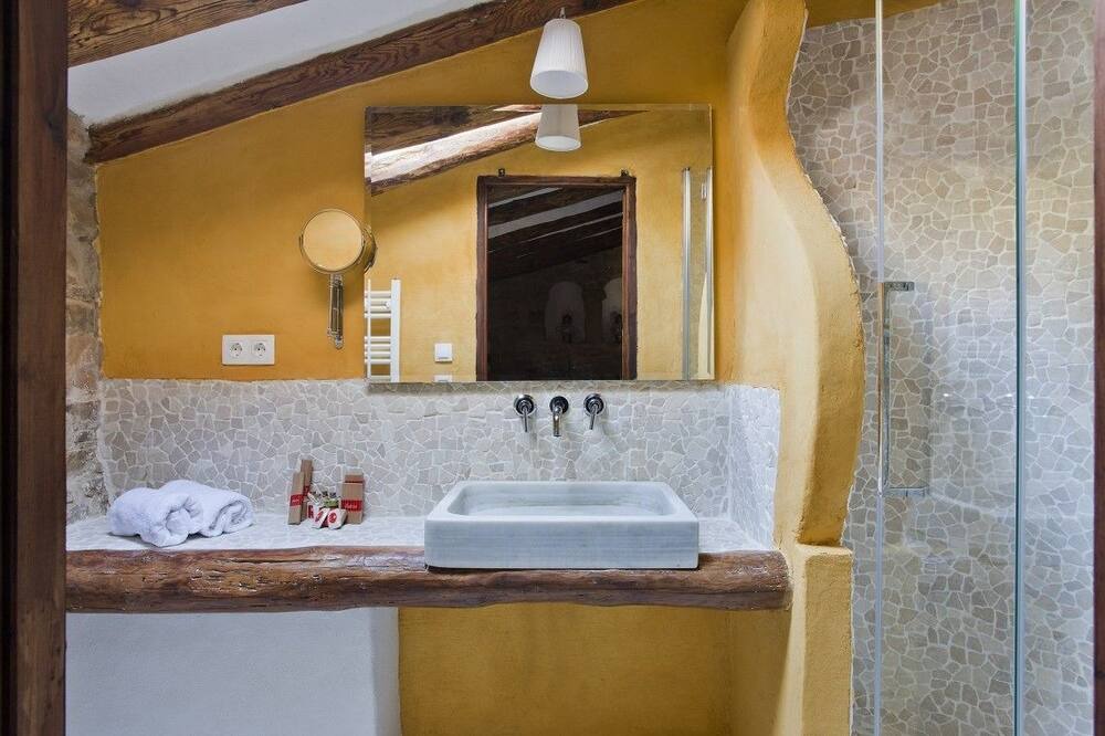 Photo of Bathroom in Gallipienzo