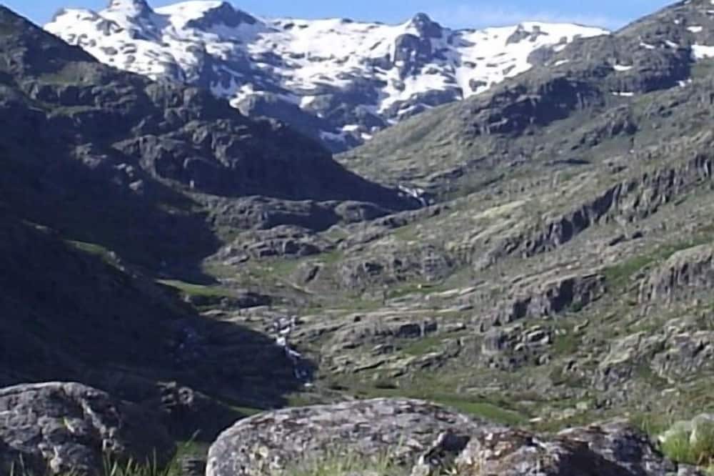 Photo of Outdoor in Gilgarcia