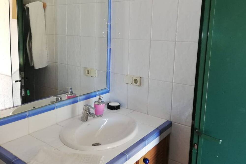 Photo of Bathroom in Es Garrovers