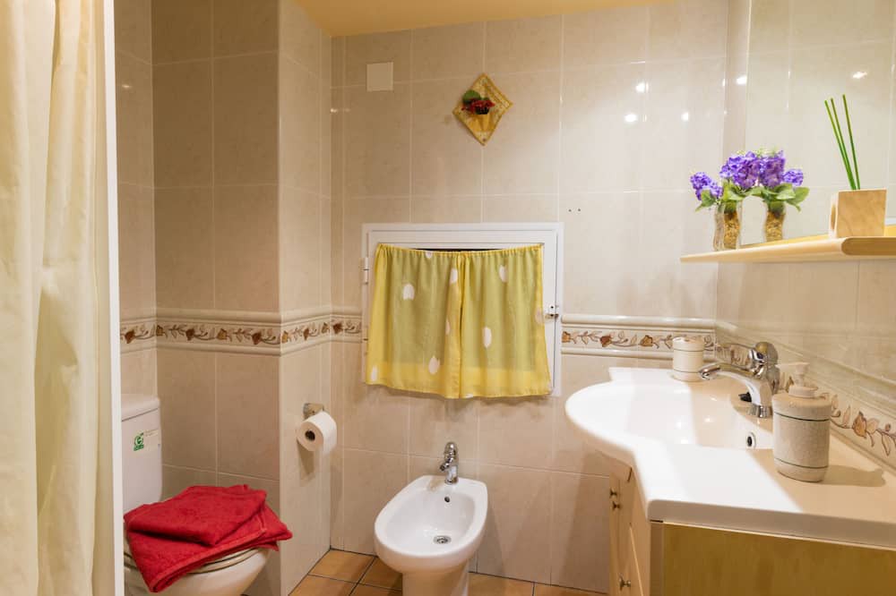 Photo of Bathroom in Lumbreras