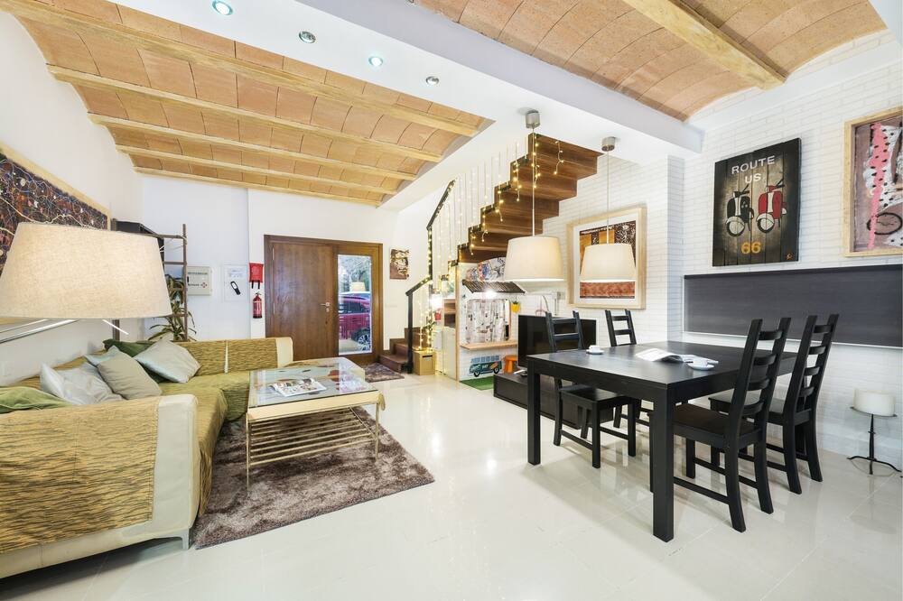Photo of Livingroom in Puerto Maritimo