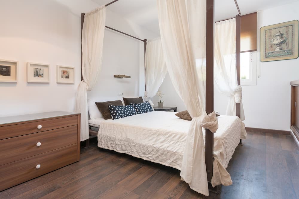 Photo of Bedroom in Puerto Maritimo