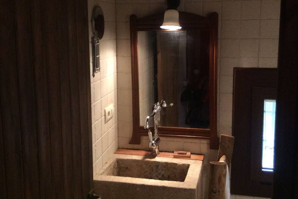 Photo of Bathroom in Santa Coloma de Farners