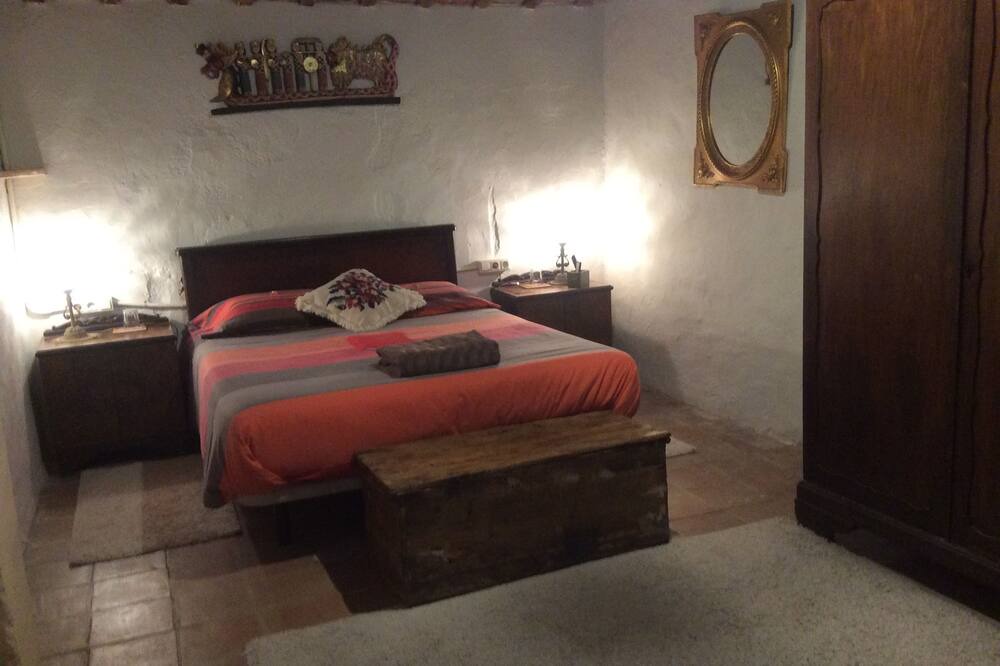 Photo of Bedroom in Santa Coloma de Farners