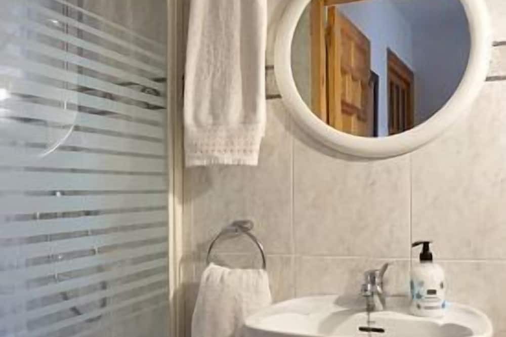 Photo of Bathroom in Gascuena de Bornova