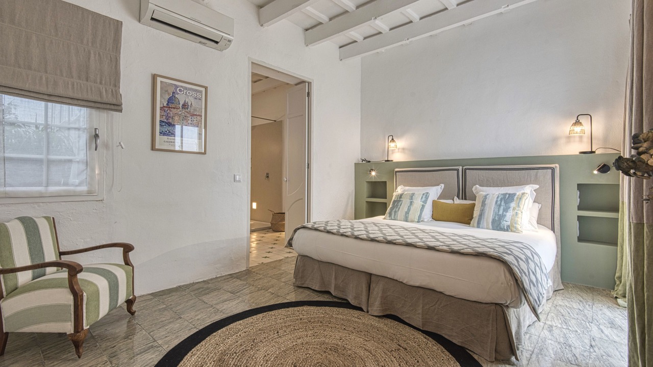 Photo of Bedroom in Mahon