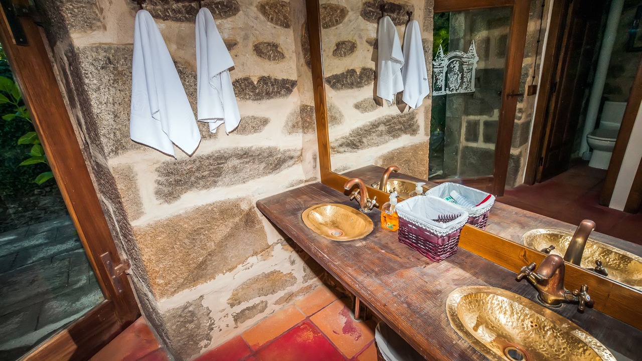 Photo of Bathroom in Sober