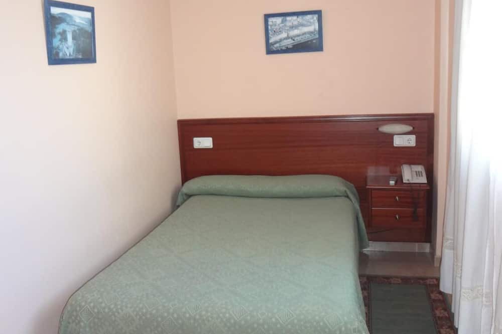 Photo of Bedroom in Naron