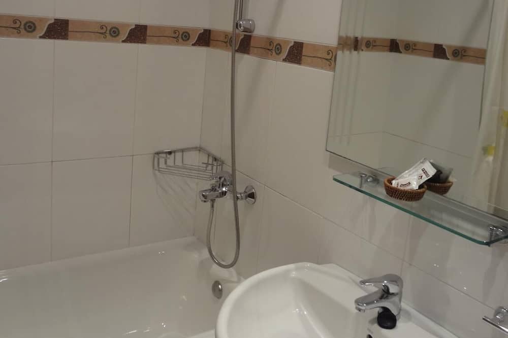 Photo of Bathroom in Naron