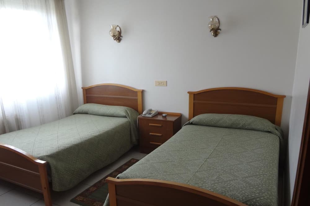 Photo of Bedroom in Naron