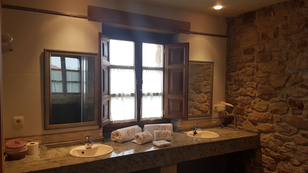 Photo of Bathroom in Villaviciosa