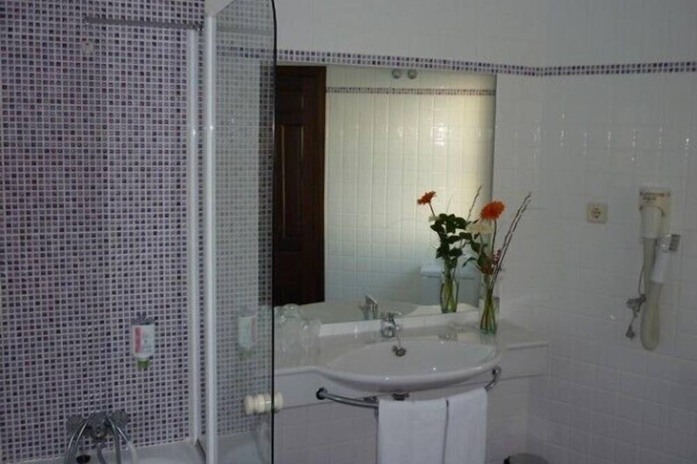 Photo of Bathroom in Brihuega