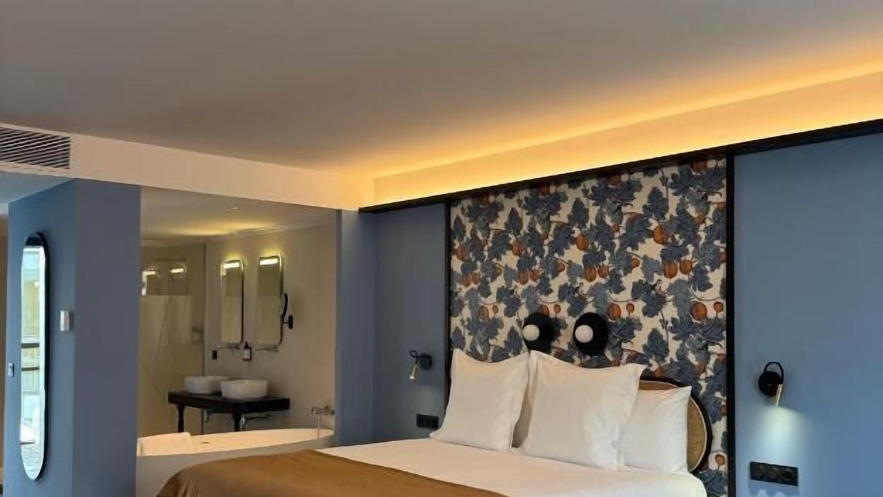 Photo of Bedroom in Figueres