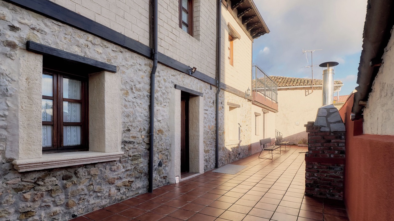 Photo of Patio Balcony in Villanueva de Arriba